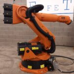 Kuka KR140 L100 robot