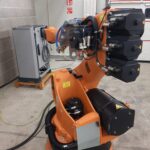 Kuka KR140 L100 robot