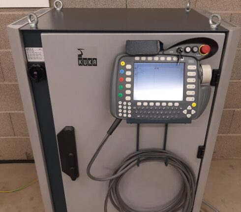 Kuka KR140 L100 KRC2 controller ED05